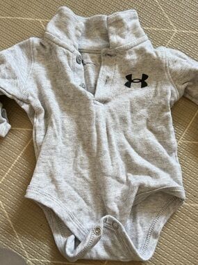 Under Armour Light Gray Infant Bodysuit with Black Logo